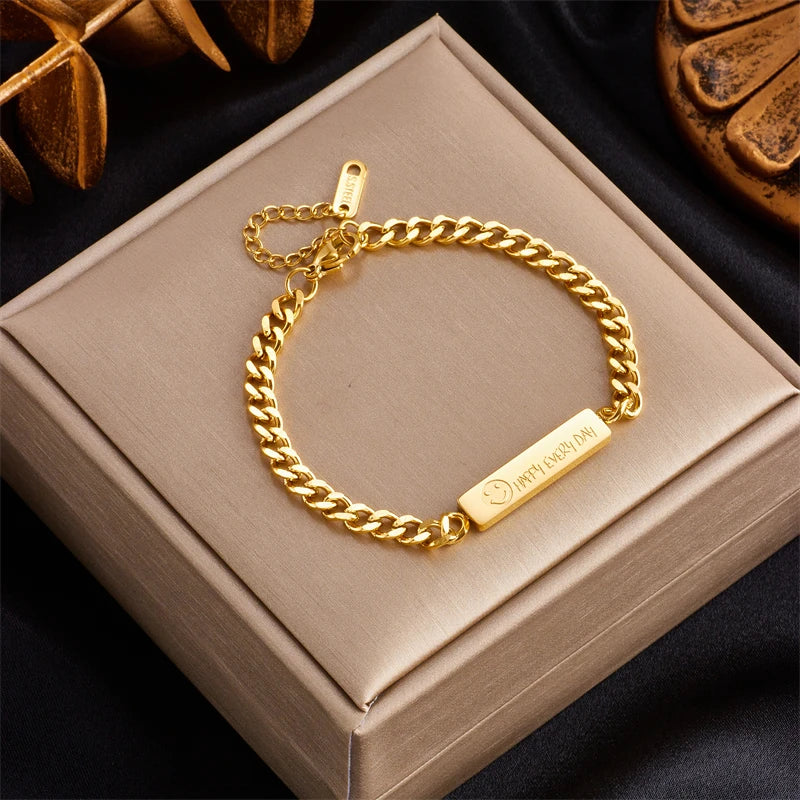 Pulseira Feminina Luxo com Banho de Ouro 18K – Design Moderno e Charmoso | Tendência 2025 Luxaea