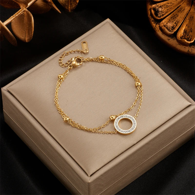 Pulseira Feminina Luxo com Banho de Ouro 18K – Design Moderno e Charmoso | Tendência 2025 Luxaea