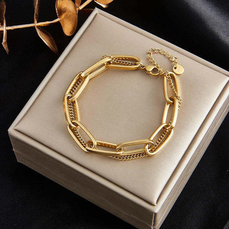 Pulseira Feminina Luxo com Banho de Ouro 18K – Design Moderno e Charmoso | Tendência 2025 Luxaea